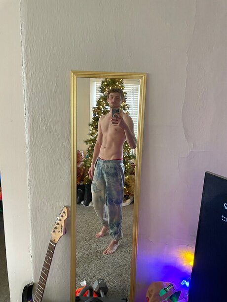 D Th m_ onlyfans model photo