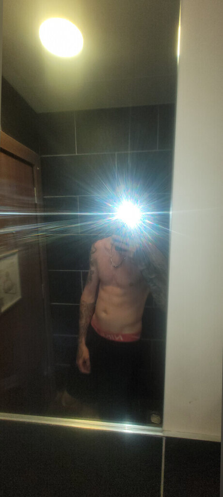 JoeyC onlyfans naked leaked