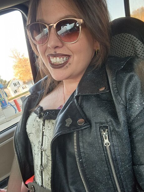 Scarlette Hart only fans pic