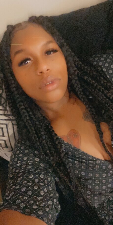 Voluptuous V onlyfans leaked