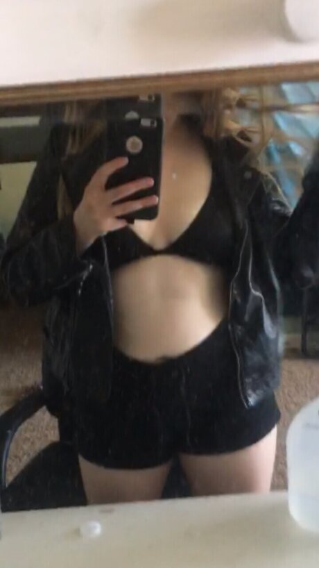 Rainnn onlyfans pics