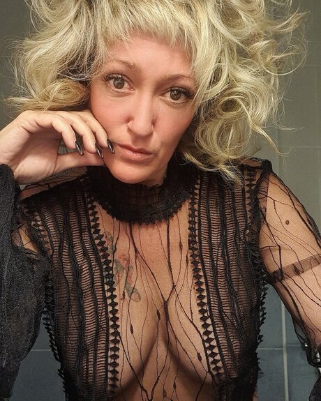 Mundolibre10 onlyfans leaks.