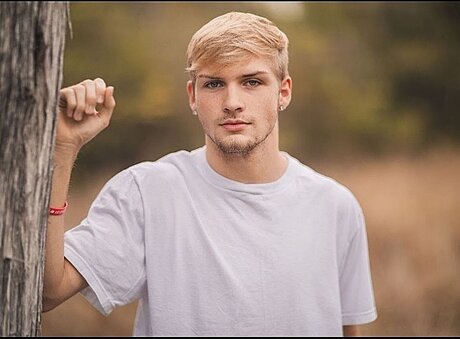 Alex Lowery nude leaked onlyfans