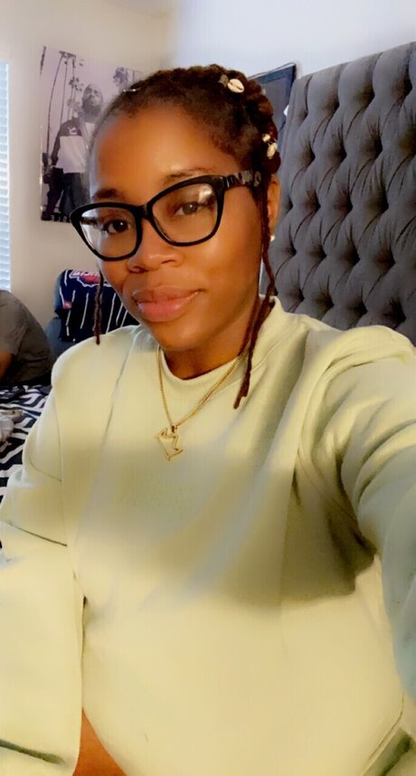 Katherine Levens onlyfans sexy