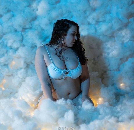 Marie Grizz nude only fans