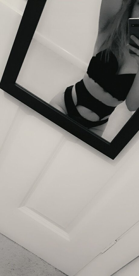 Secretive Scarlett amp amp her Master nude onlyfans leaks