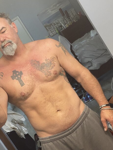 Silver Fox onlyfans nudes