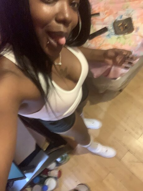 Pretty chocolate naked onlyfans pics