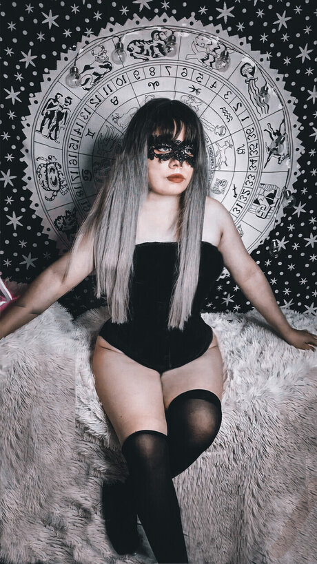 Kat Atelier onlyfans nude leak