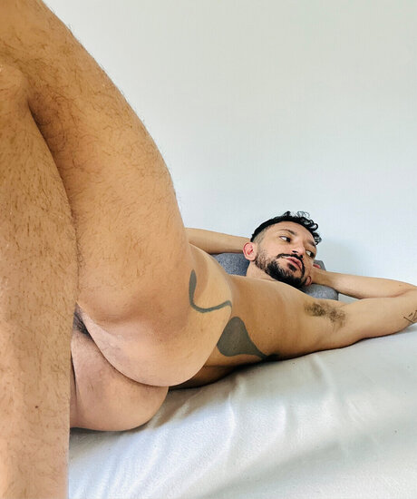 Carlos Riibe nude onlyfans