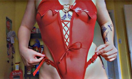 BloodyGoodWh0re onlyfans x