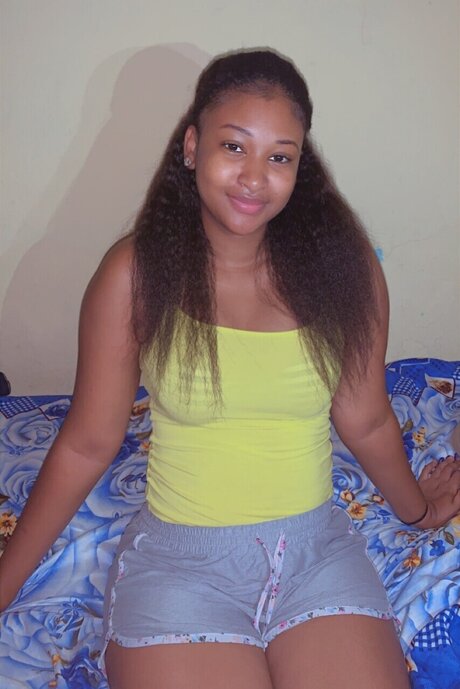 Urstrully nude only fans