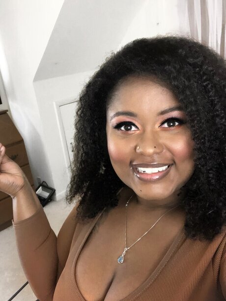 The Underfunded Fashionista onlyfans naked