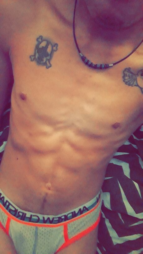 u19083821 naked onlyfans leaks