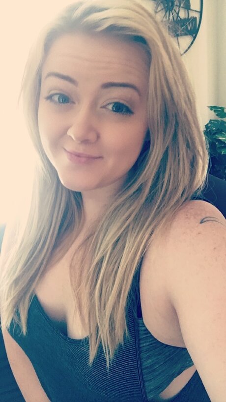 Morgan Badley desnuda onlyfans