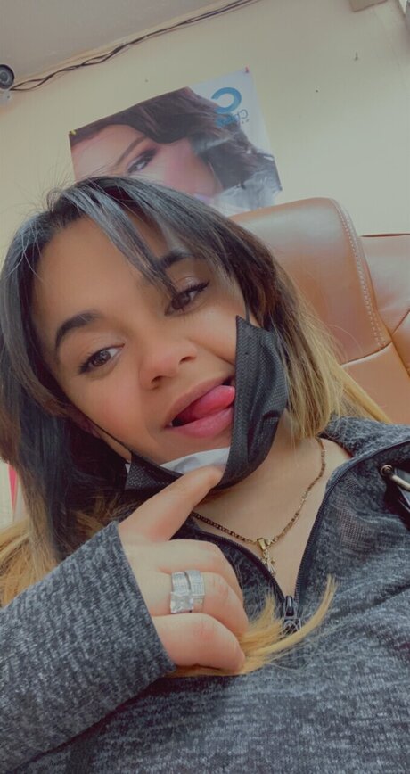 LA chantt_ onlyfans naked pics