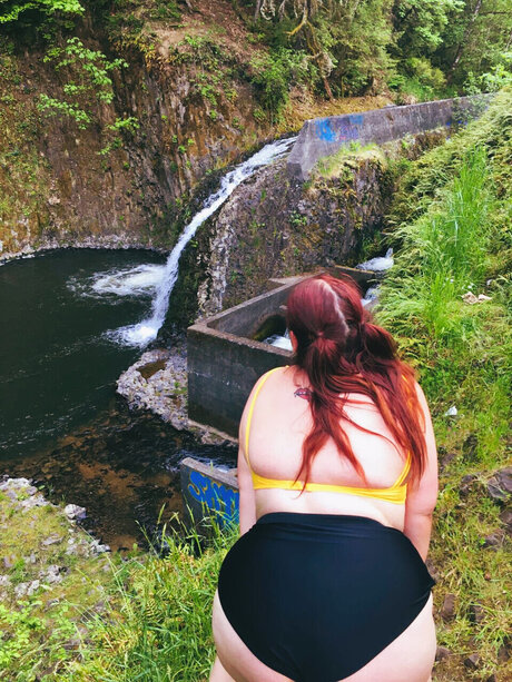 Spookikoosh strip onlyfans