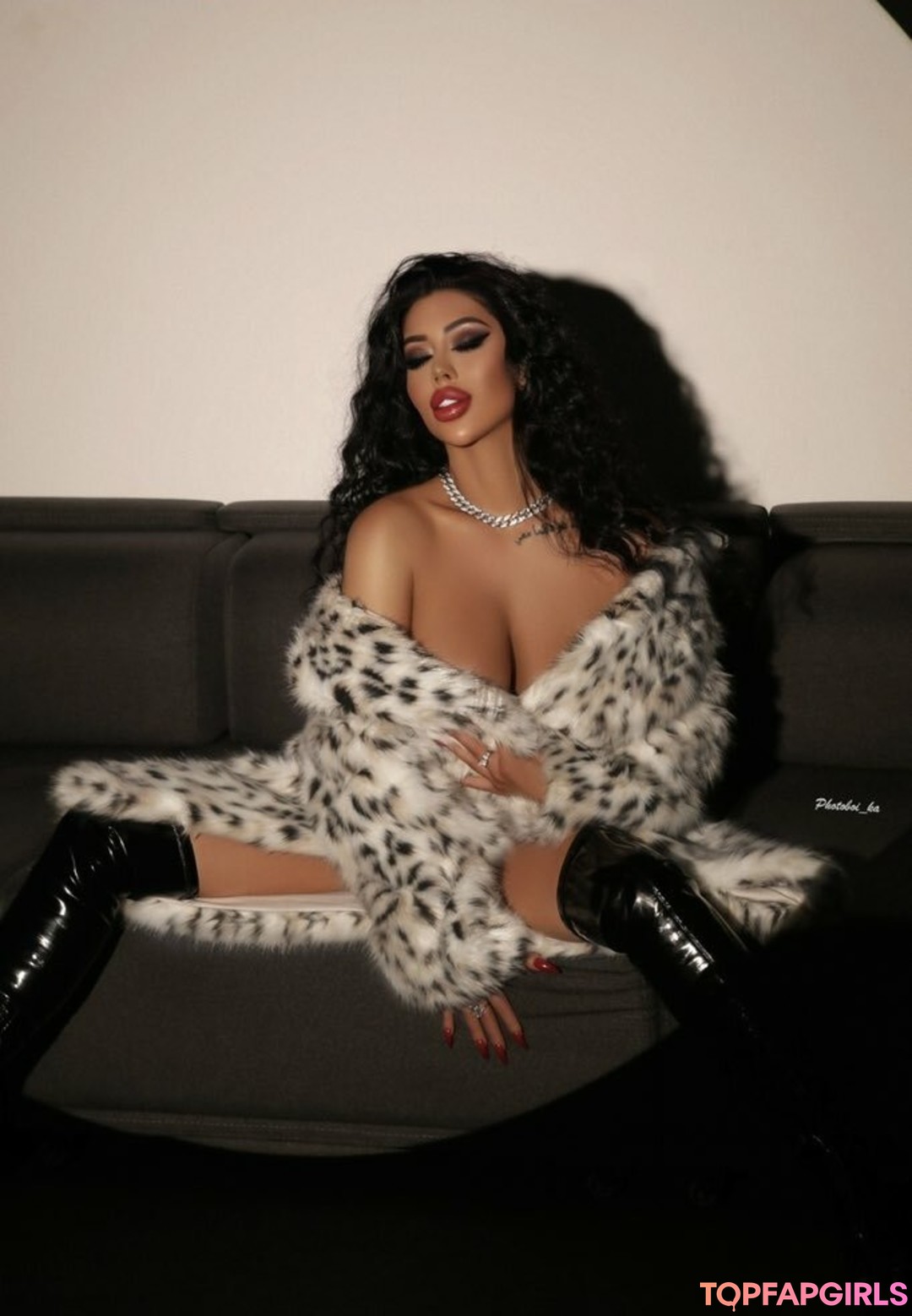 Lara Frost Fansly nudes onlyfans leak