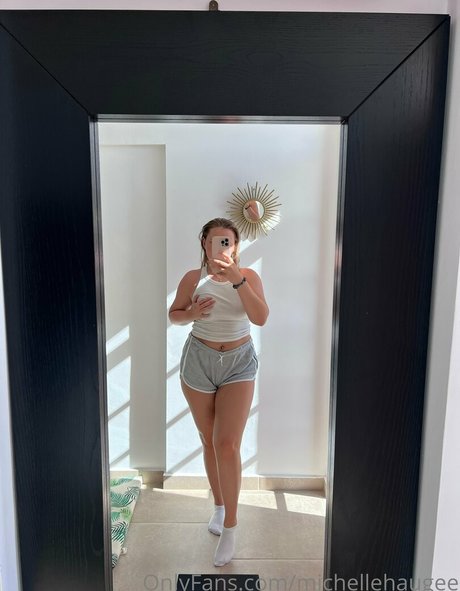 michellehaugee naked on onlyfans