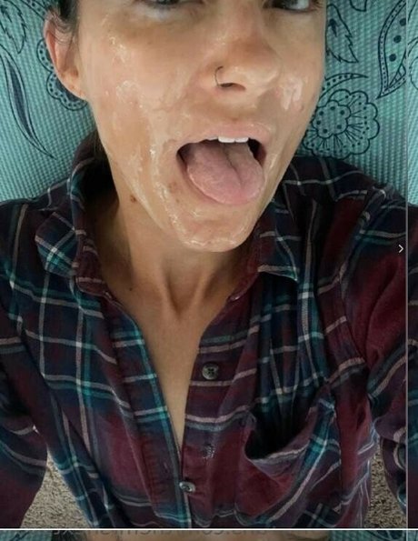 themrsnextdoor2 0 nude onlyfans