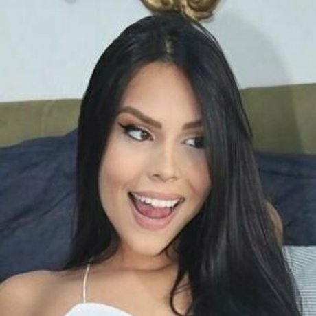 Jennifer Luana onlyfans model