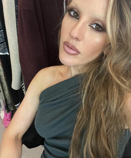 Ellie Goulding nudes only fans