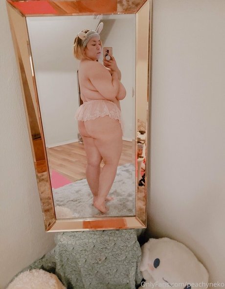 peachyneko leaked onlyfans naked