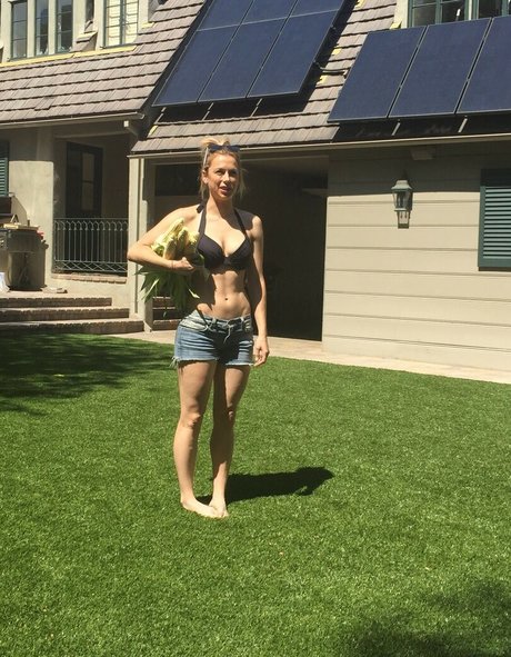 Iliza Shlesinger new leaked onlyfans