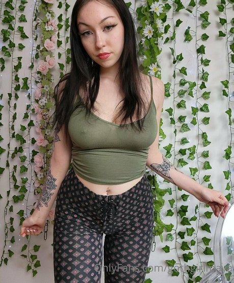 gothgirlmaya nude on onlyfans