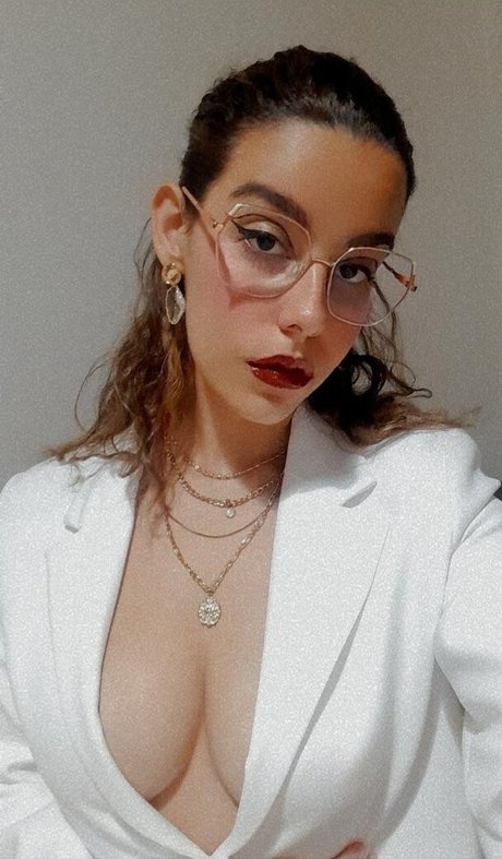 slut belo onlyfans content leaked