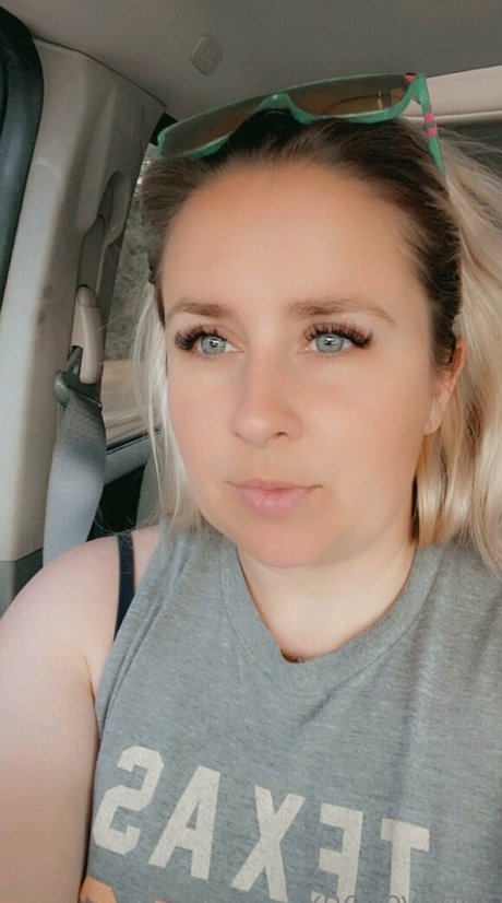 Txhoneybuns onlyfans leak fuck