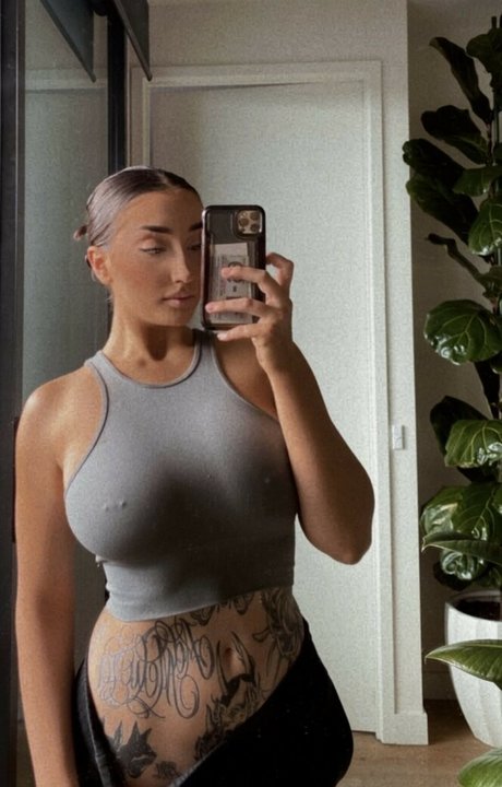 Carla Dior onlyfans nude photos