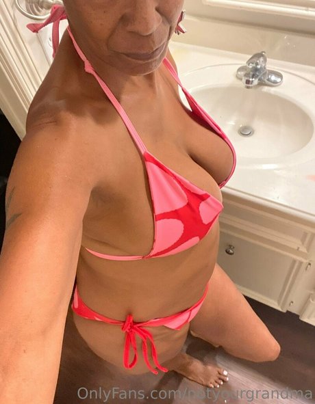 notyourgrandma only fans leaks