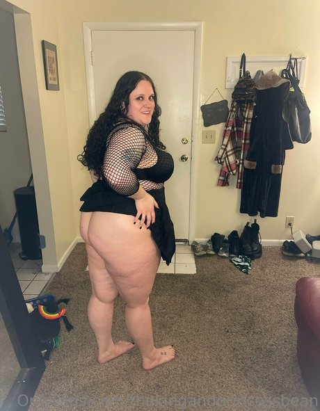 thekingandprincessbean onlyfans model photos