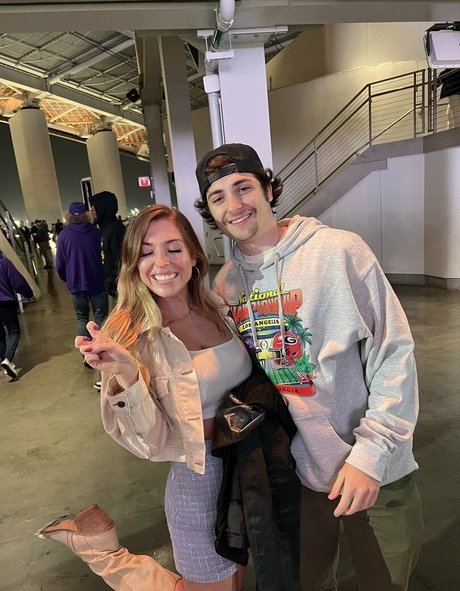 Taylor Mathis onlyfans leaked pics