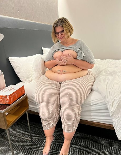 bigbootyasshley onlyfans xx