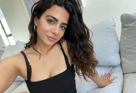 Emeraude Toubia onlyfans free porn