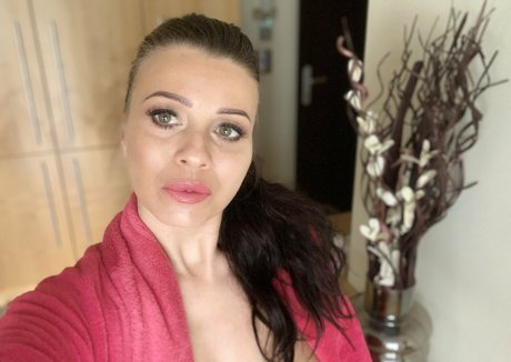 vickyloveporn onlyfans porn leaks