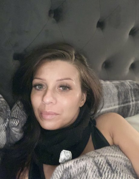 vickyloveporn only fans