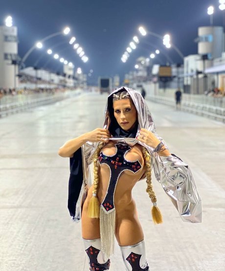 Ana Paula Minerato onlyfans pics