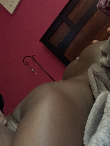 Khamaya Jones naked only fans