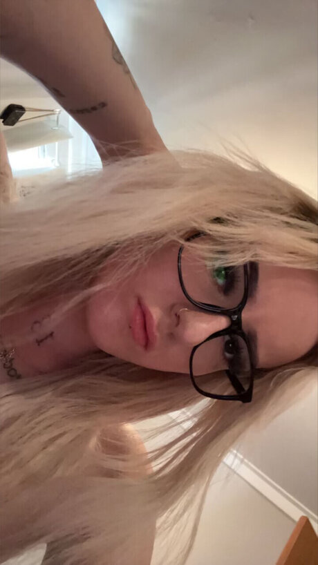 Icywifeyx onlyfans porn leaks