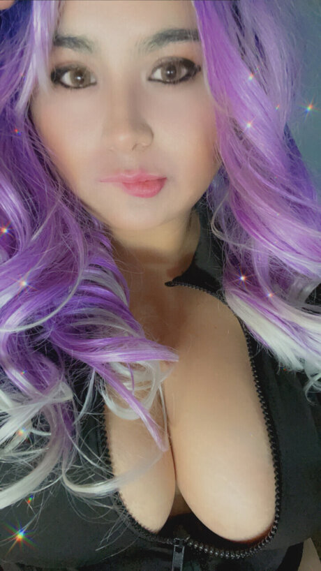 Aurora Kingsley onlyfans lesk