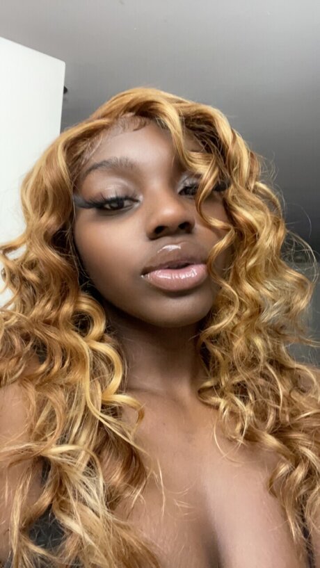 AriahMae only fans leak porn