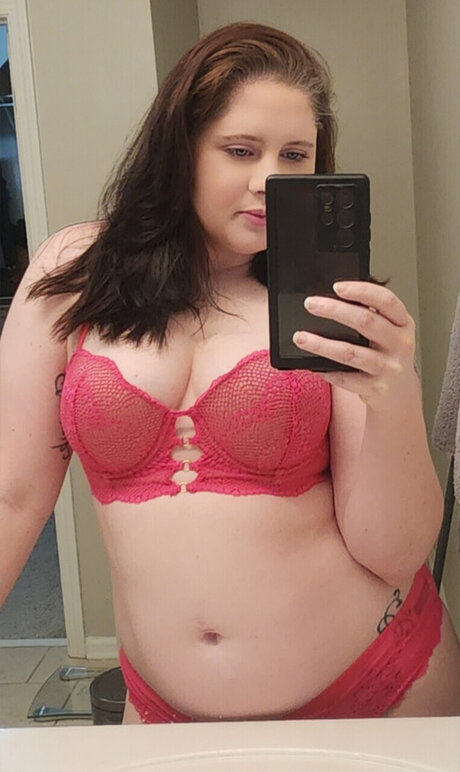 Kymi Jean nude onlyfans leaks