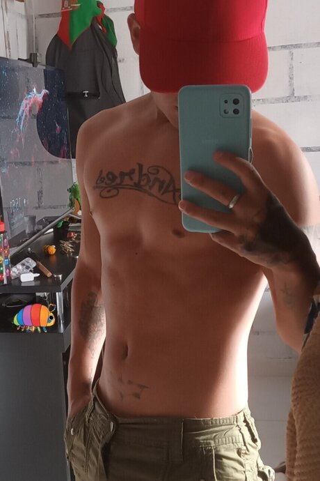 AronRoss onlyfans leaked