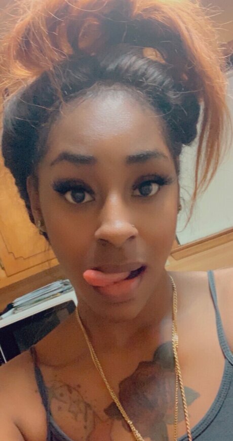 Tee Tee onlyfans leak free