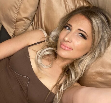 C goddess nude onlyfans leak