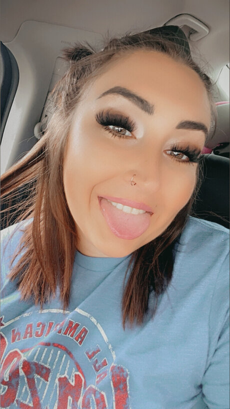 THE Savvvvv_ onlyfans leaked porn