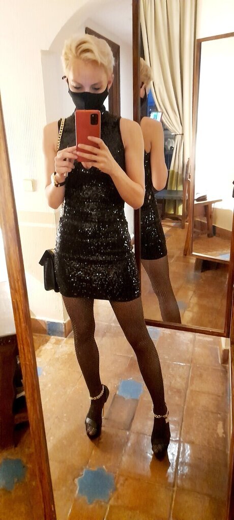 Andrea Cozac only fans nude